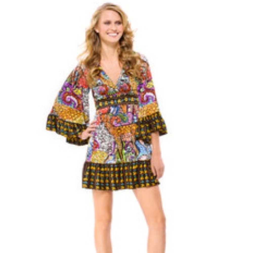 Vibrant Multicolor Printed V‑Neck Mini Dress